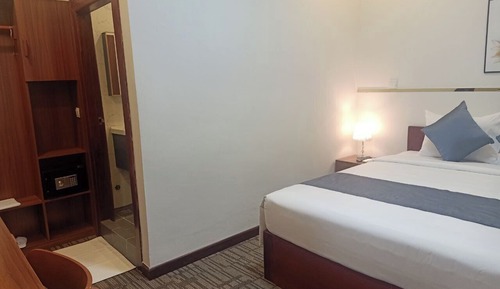 Habitación Deluxe doble, 1 cama de matrimonio, no fumadores, vistas a la ciudad