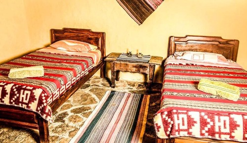 Habitación tradicional con 2 camas individuales