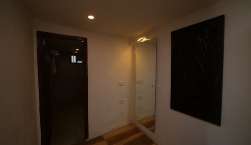 Elite Cottage with Open Shower