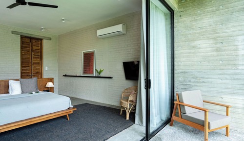 King Suite (10% off on Spa)