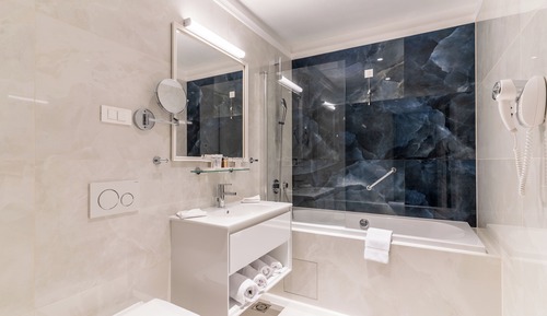 Habitación estándar con 1 cama doble o 2 individuales