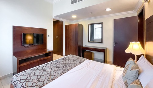 One Bedroom Apartment