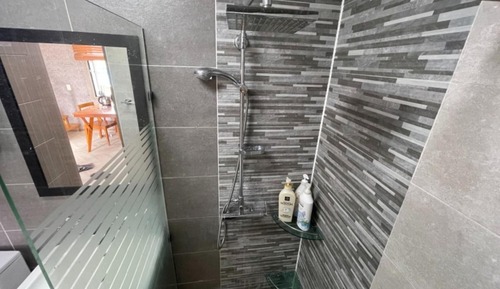 Room (Unshared House)