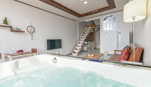 Room (A201 (Ocean View Spa Duplex Netflix F)