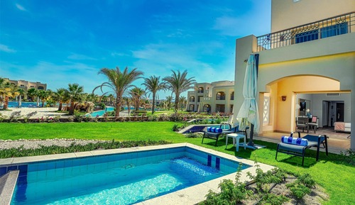 Premium Jacuzzi Outdoor