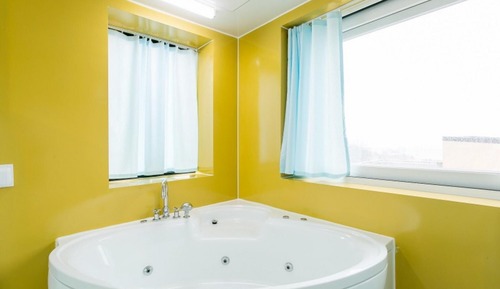 Room (B301 (duplex))