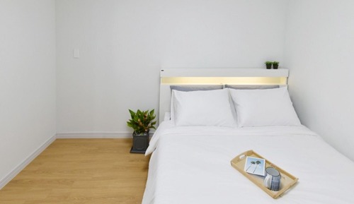 Room (Room 402 (Two Room Ocean View))