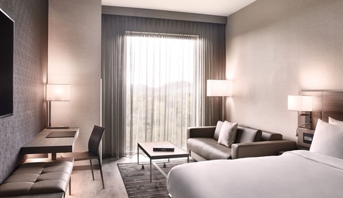 Habitación, 1 cama de matrimonio grande con sofá cama (Hearing Accessible)