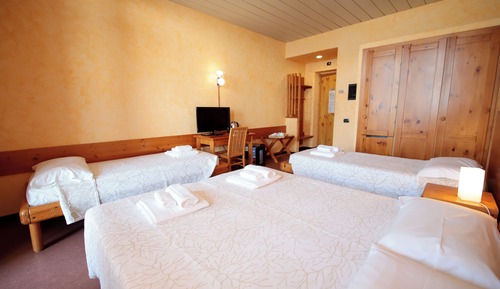 Habitación cuádruple básica