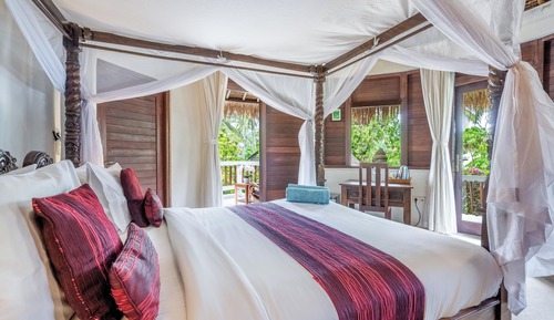 Double Room with Balcony and Pool/Garden View