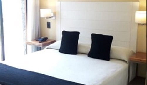 Cabaña, 2 habitaciones, cocina, vistas parciales al lago (for 6 people)