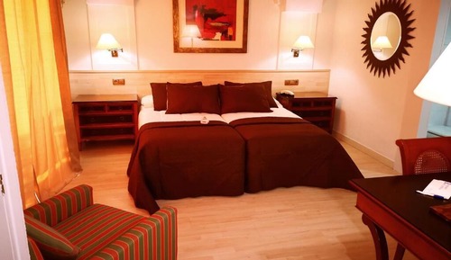 Habitación doble, vistas a la ciudad