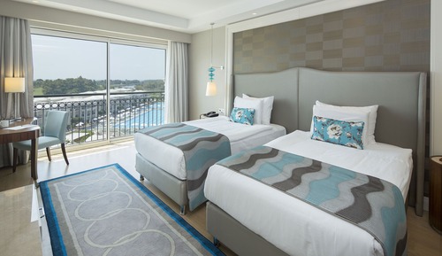Corner Suite