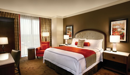 Luxury Riverview King