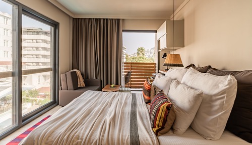 Estudio, vistas a la ciudad