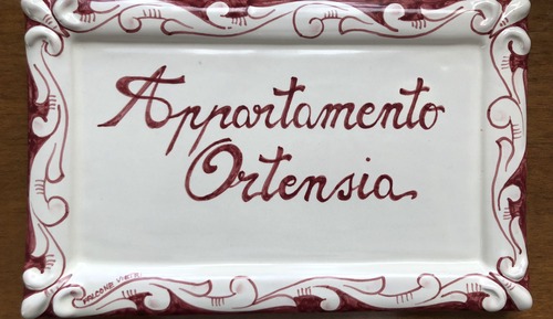 Apartamento, 1 cama de matrimonio, cocina, en edificio anexo