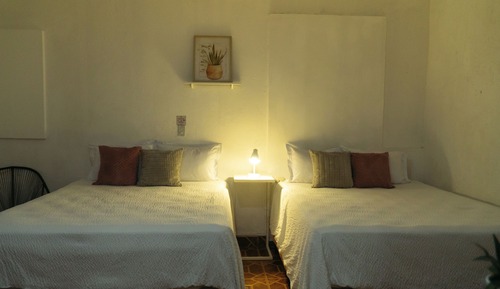 Habitación Deluxe doble, 2 camas dobles, baño privado