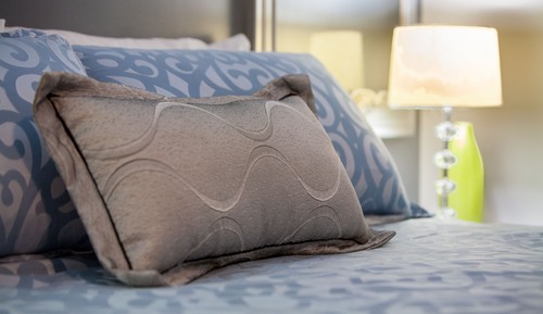 Suite familiar, 2 habitaciones, no fumadores, cocina básica (No Pets)