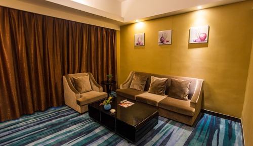 Suite (Super Sassy Double)