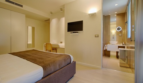 Habitación estándar con 1 cama doble o 2 individuales