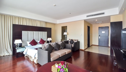 Premier Deluxe King Room