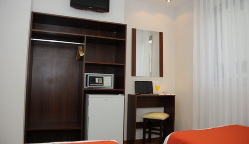 Habitación estándar con 2 camas individuales