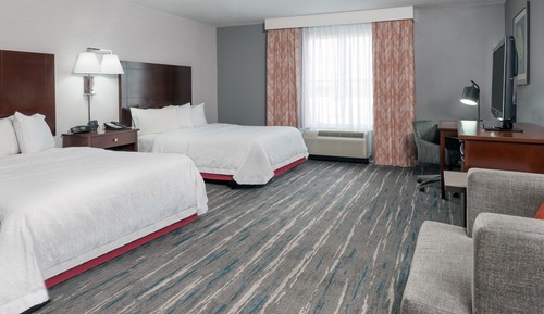 Habitación, 2 camas de matrimonio, accesible para personas con discapacidad, bañera