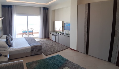 Deluxe Family Beach Front View