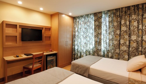 Standard com Cama Casal