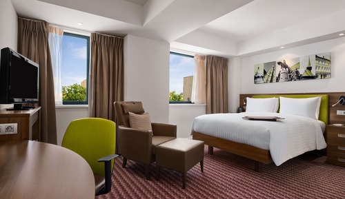 1 Queen Bed, Non Smoking
