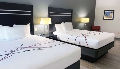 Habitación, 2 camas de matrimonio, no fumadores (Mobility, Tub w/ Grab Bars)