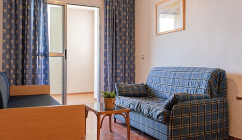 Apartamento, 1 habitación, balcón, vistas al lago (XXL, 3 Adults + 1 Child)