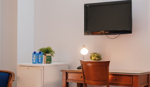 Habitación triple (2 Adults + 1 Child)