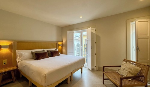 Deluxe Room, Reformada