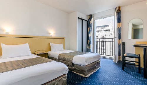 Habitación con 2 camas individuales