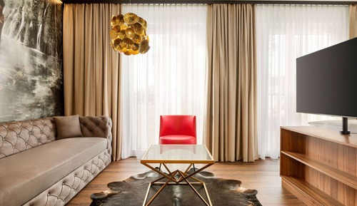 Habitación (Lounge Accessible)