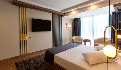 Suite junior, balcón, vistas al jardín