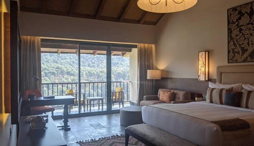 Habitación Deluxe, 1 cama de matrimonio grande, vistas a la montaña
