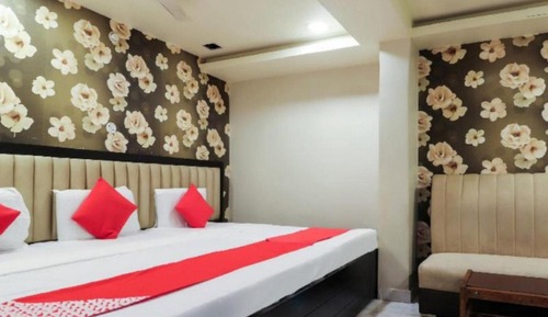 Deluxe Double Room, Multiple Beds, City View