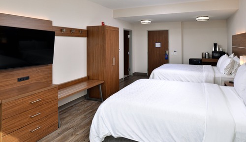 Habitación estándar, 2 camas de matrimonio (Communications, Mobility)