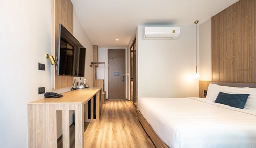 Habitación Deluxe doble, vistas a la piscina