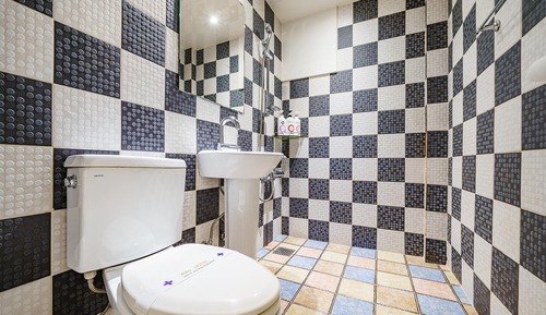 Room (Comfortable Room III (High-spec game )