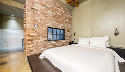 Room (Studio Suite Breakfast PKG breakfast )