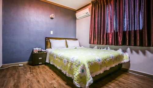 Room (Standard)