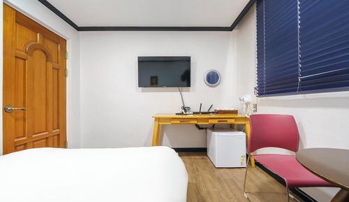 Room (Late check-out (fast room-late checko)