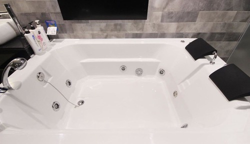 Room (Suite (Karaoke Couple PC Duplex Massa)