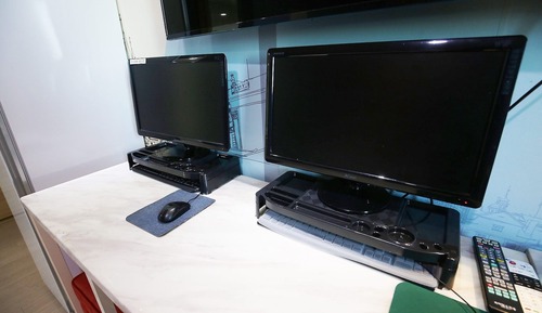 Room (Twin bed (75 inch TV + whirlpool + Ne)