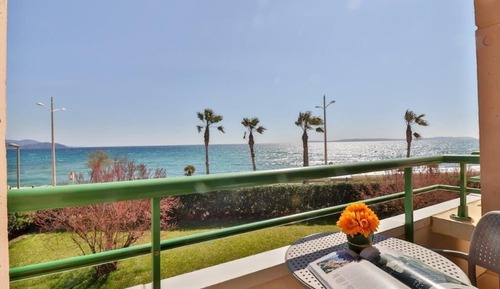 Apartamento, vistas al mar