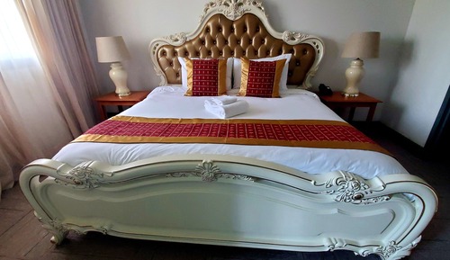 Waterfront Honeymoon Suite 2nd Floor