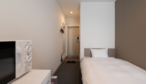 Habitación estándar con 2 camas individuales (check-in is not available after 11PM)